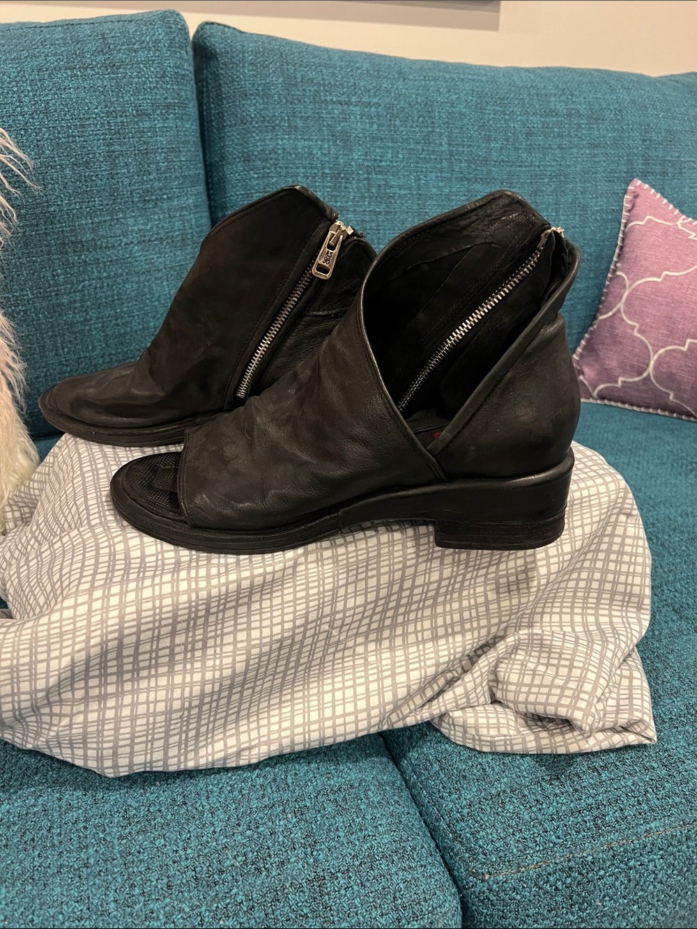 A.S.98 Black Open-Toe Leather Mules